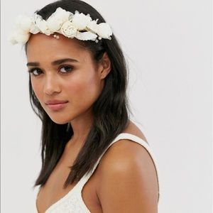 ASOS DESIGN Wedding Flower Crown